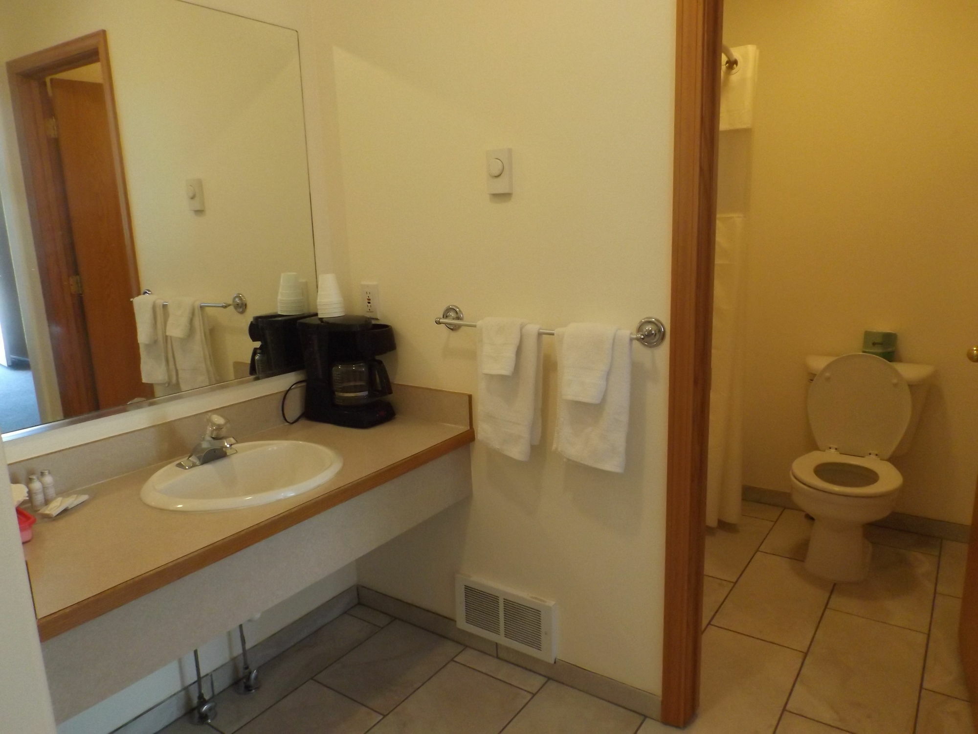 Clark Fork Lodge Ngoại thất bức ảnh